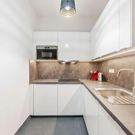 Prime Chief Apartament Praga
